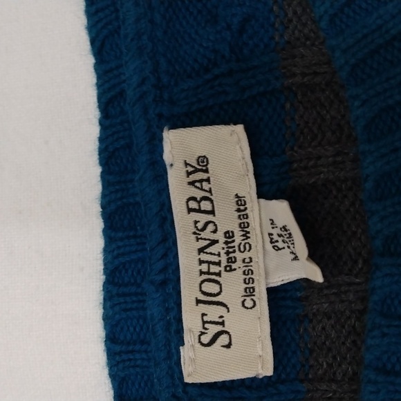 Women's Petite Sweater - Picture 2 of 2